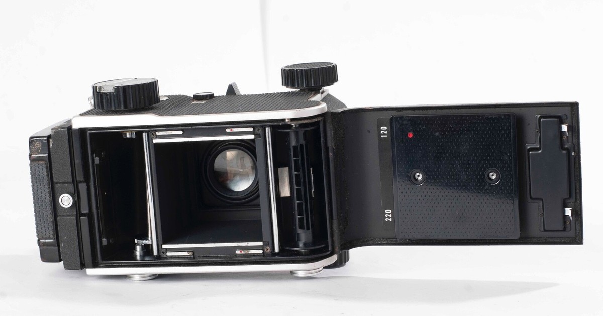 MAMIYA C220 PRO SEKOR 105mm F3.5 二眼レフカメラ MAMIYA C220 with MAMIYA SEKOR DS 105mm F3.5 BLUE DOT. READ! | eBay