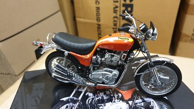 SUPERB MINICHAMPS 1/12 1973 Triumph Hurricane X75 in Orange 122