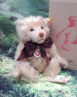 WUNDERSCHÖNER BLONDER MILLENIUM BÄR VON STIEFF - EAN 003523