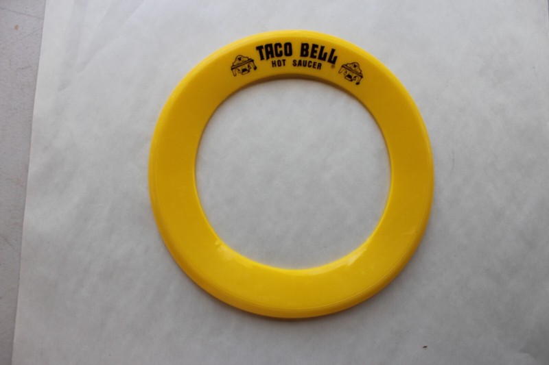 Vintage Taco Bell Hot Saucer Yellow 9.5” Frisbee Ring