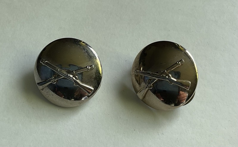 US ARMY, INFANTRY COLLAR INSIGNIA, CHROMED , HOLLOW, DOMED CLUTCH BACKED