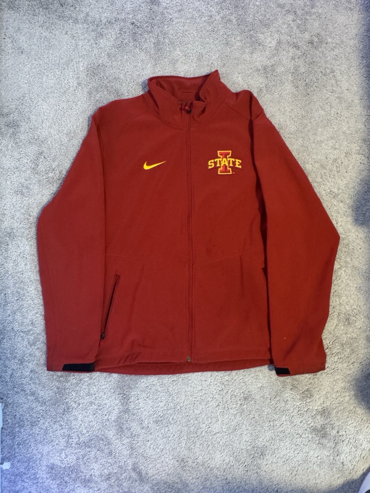 SACAI X NIKE Giacca full zip Nike Iowa State University usata grande Rosso