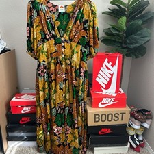 Farm Rio Velvet Floral Dress In XL