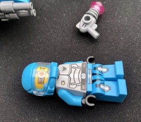 LEGO 70701 Galaxy Squad Swarm Interceptor complete build and pilot minifigure