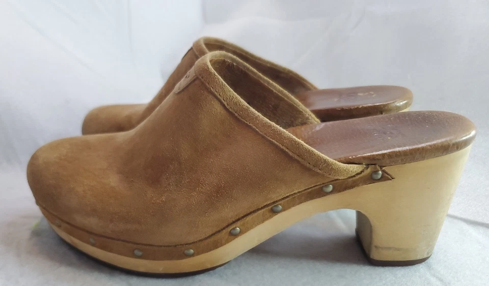 UGG Clogs Camel Brown Suede Stud Wood Sole Wedge Mule Slip On 7 - Image 4 of 4