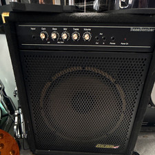 Carlsbro BassBomber 50W Solid State Bass Combo Amp 1-Ch 8 Ohm