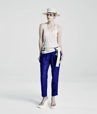 Lui Hon  New double layer singlet top .