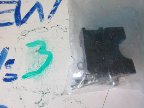 Lotto 9 kit ASSY morsetto di montaggio IFM Efector nuovi - Foto 5 di 6
