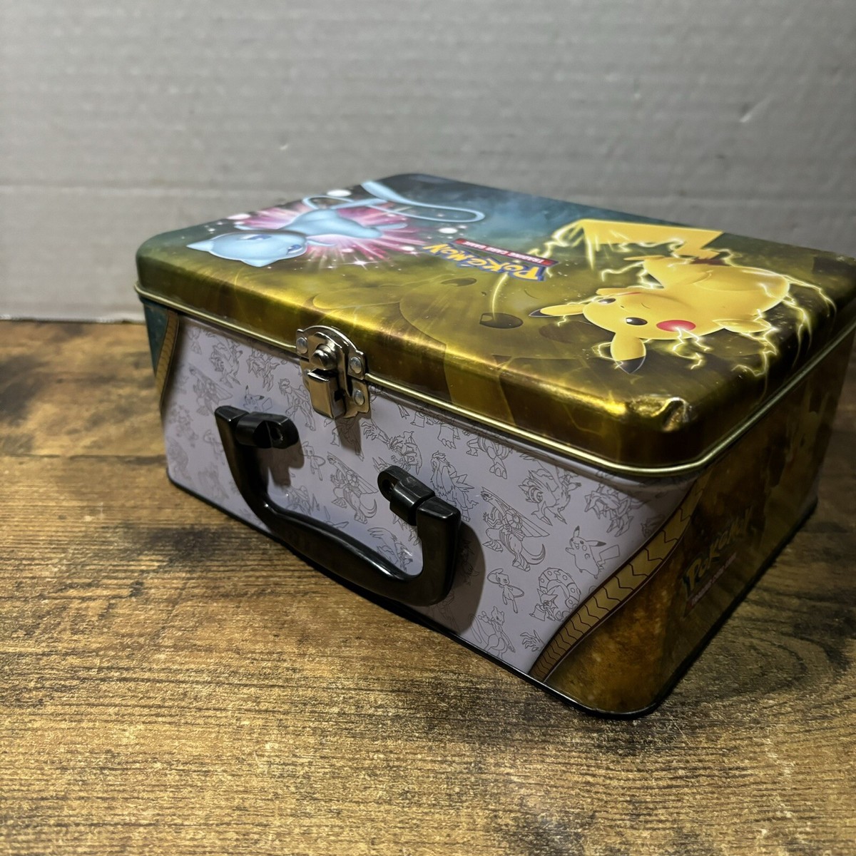 pokemon trading card game shining legends collector chest Amazon.com: Pokemon TCG: Collector Chest Spring 2022:  Rowlet/Cyndaquil/Oshawott, Multicolor, 210-85020 : Toys & Games