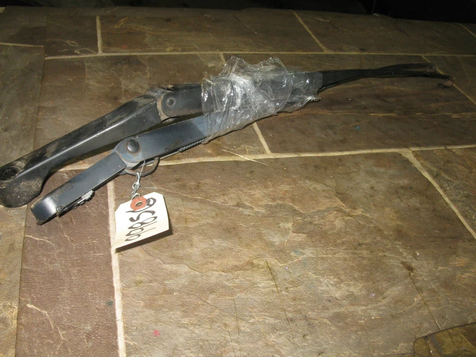 Brazo limpiaparabrisas Ford Excursion F250 F350 Super Duty 1999-2007 (par) OEM  Foto 3 de 4