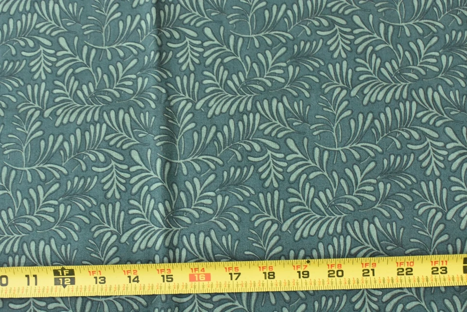 24" Long, Green Ferns on Dark-Green Cotton, Thimbleberries/Laura's Garden,P4609 - Image 2 of 4