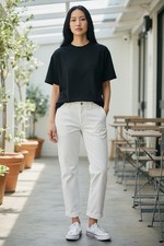 NWT Pair of New with Tags Gap Girlfriend Chino Pants In Snowcap Cream. Size 4