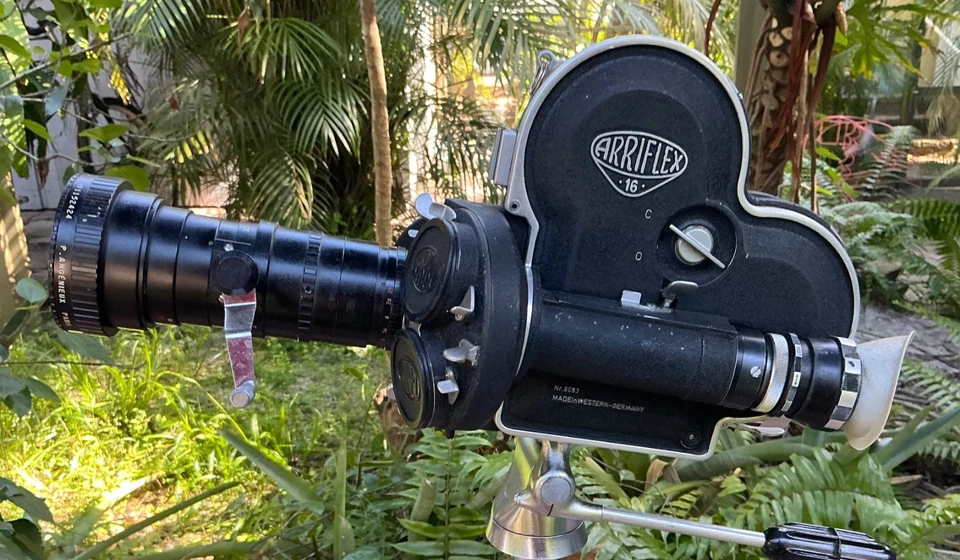 Кинокамера Arriflex 16 мм с зумом Angenieux F.12 - 120 объективов - Изображение 2 из 4