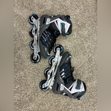 NIB Woman's Black & Blue roller skates Skates size 10
