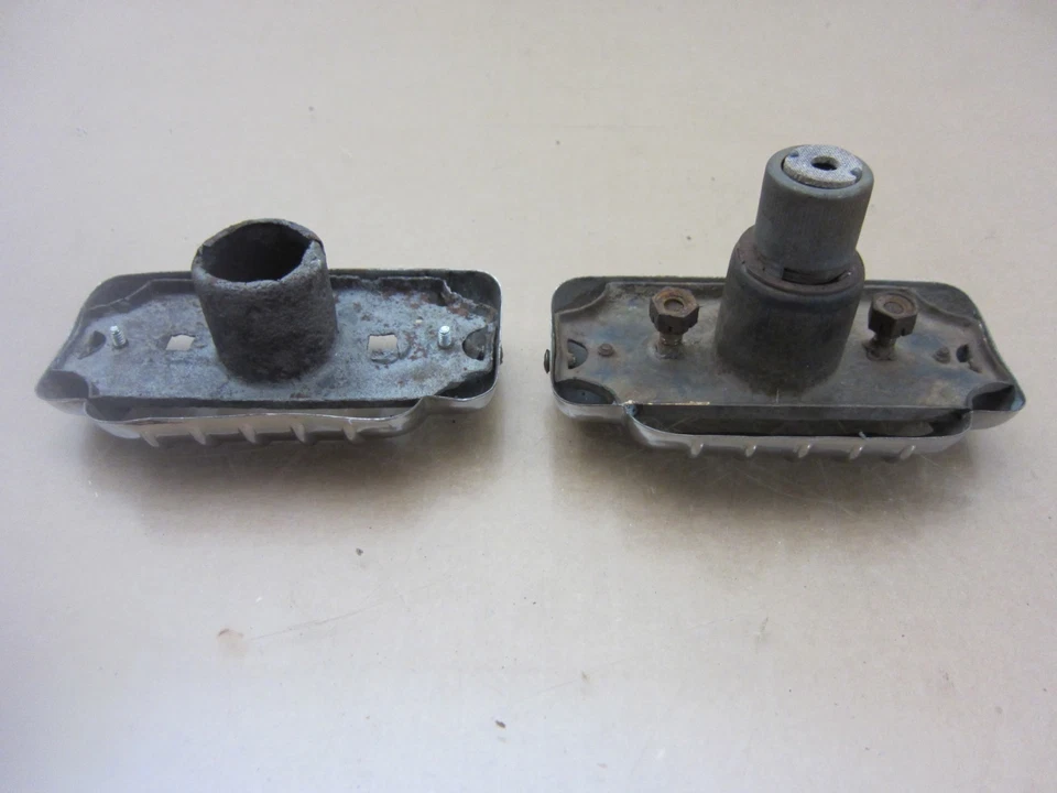 Ford Deluxe Super Deluxe 1946 1947 luz de estacionamiento delantera bisel de acero inoxidable Foto 2 de 4