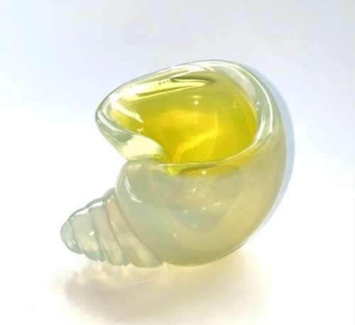 RARE Vtg Seguso Murano GLASS WHITE Opalescent YELLOW SHELL Seashell Vase Bowl
