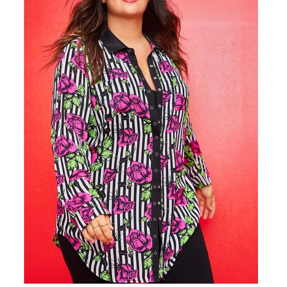 Torrid 3 (3X) Betsey Johnson Georgette Floral Striped Madison Tunic Blouse Top - Image 2 of 3