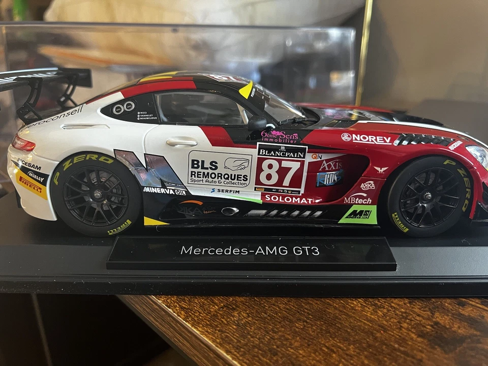 Norev Mercedes AMG GT3 Foto 3 de 4