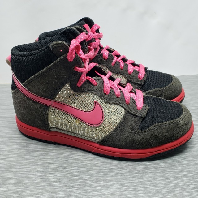 girly nike dunks