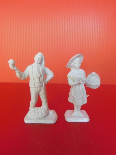 Antique porcelain figurines of Grape Harvesters, France, Sèvres Style, 19th