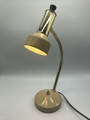 VTG UNDERWRITERS LABORATORIES PORTABLE LAMP P-8913 E-20773 VTG UNDERWRITERS LABORATORIES PORTABLE LAMP P-8913 E-20773