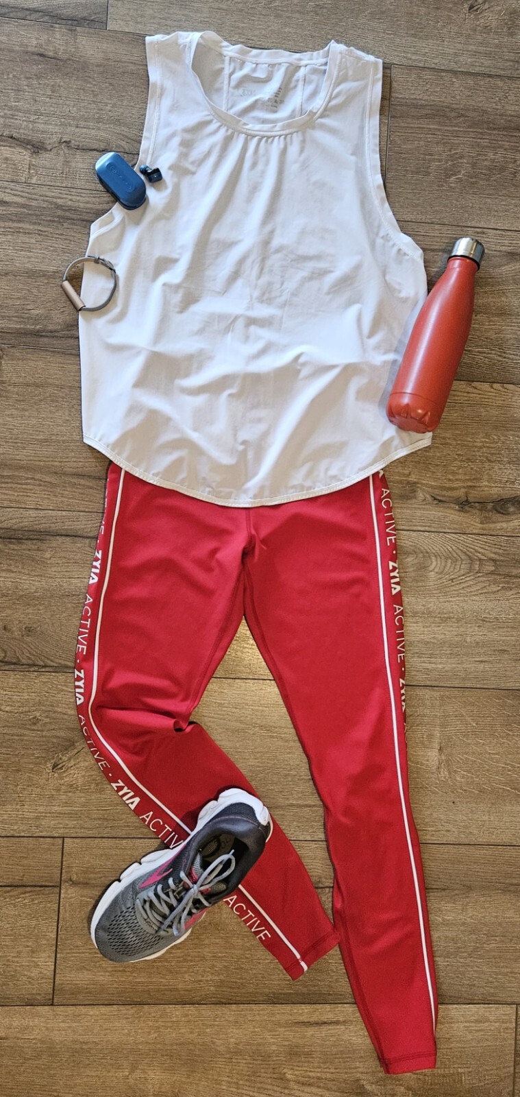 Barely Worn - ZYIA ACTIVE - Panel Split Back Mesh… - image 4