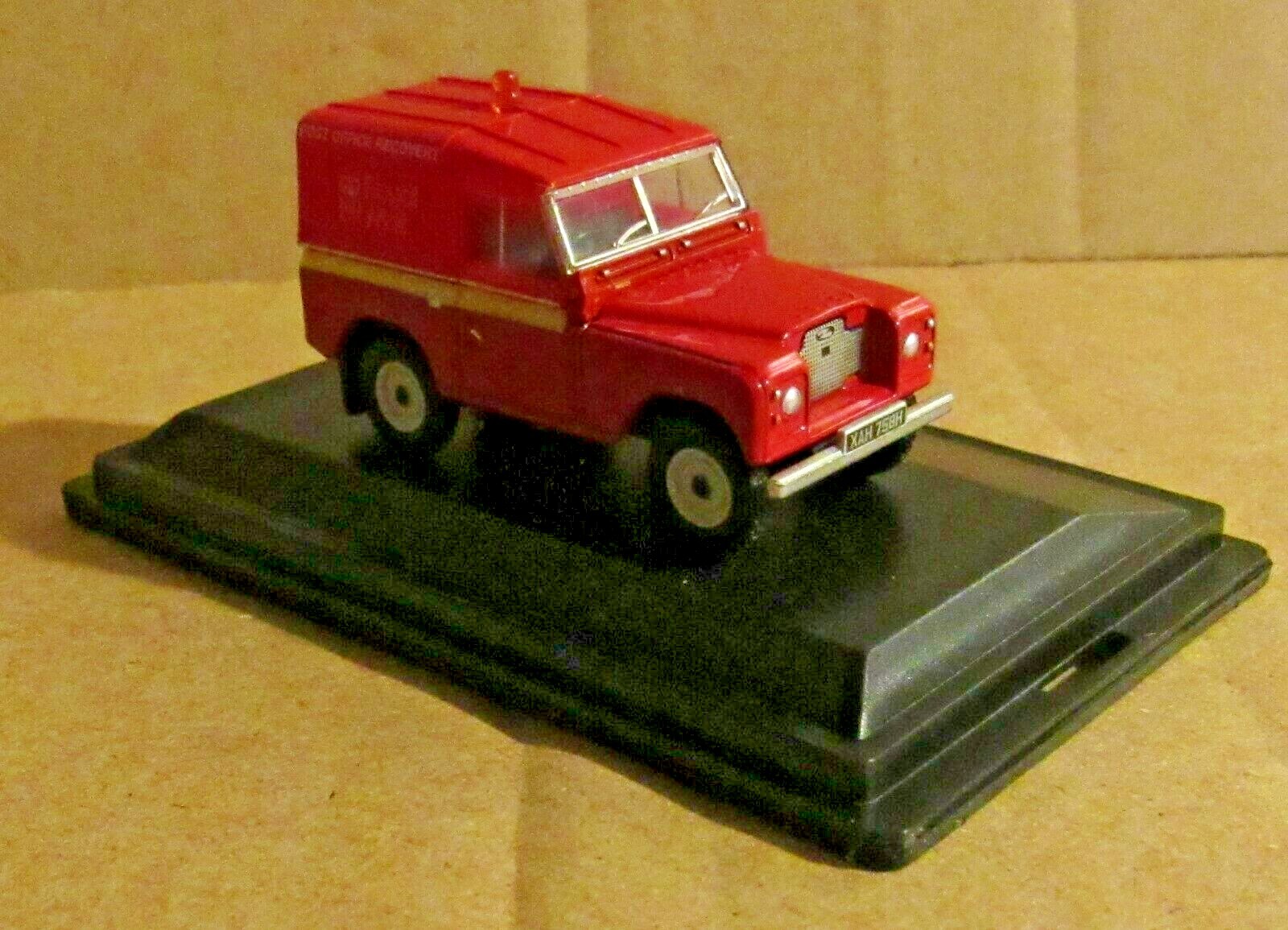 OXFORD DIECAST LAND ROVER SERIES IIA HARD TOP 1:76 SCALE ROYAL MAIL P.O RECOVERY