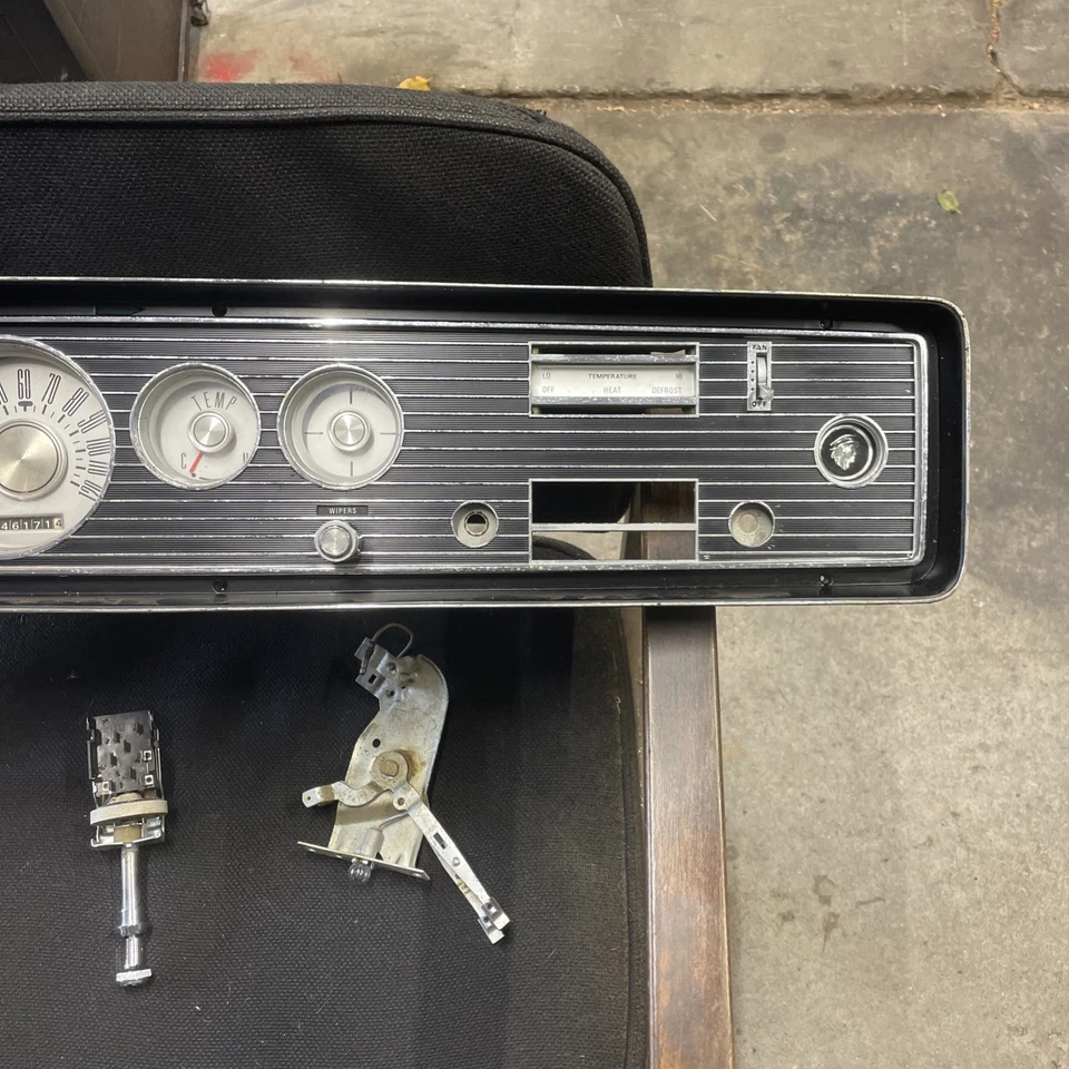 Painel medidor Mercury Monterey fabricante de equipamento original 1965-1966 com painel - Imagem 2 de 4