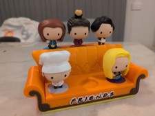 friends-couch-3d-mc-donalds-assembled-with-screwed-in-support-free-keyring