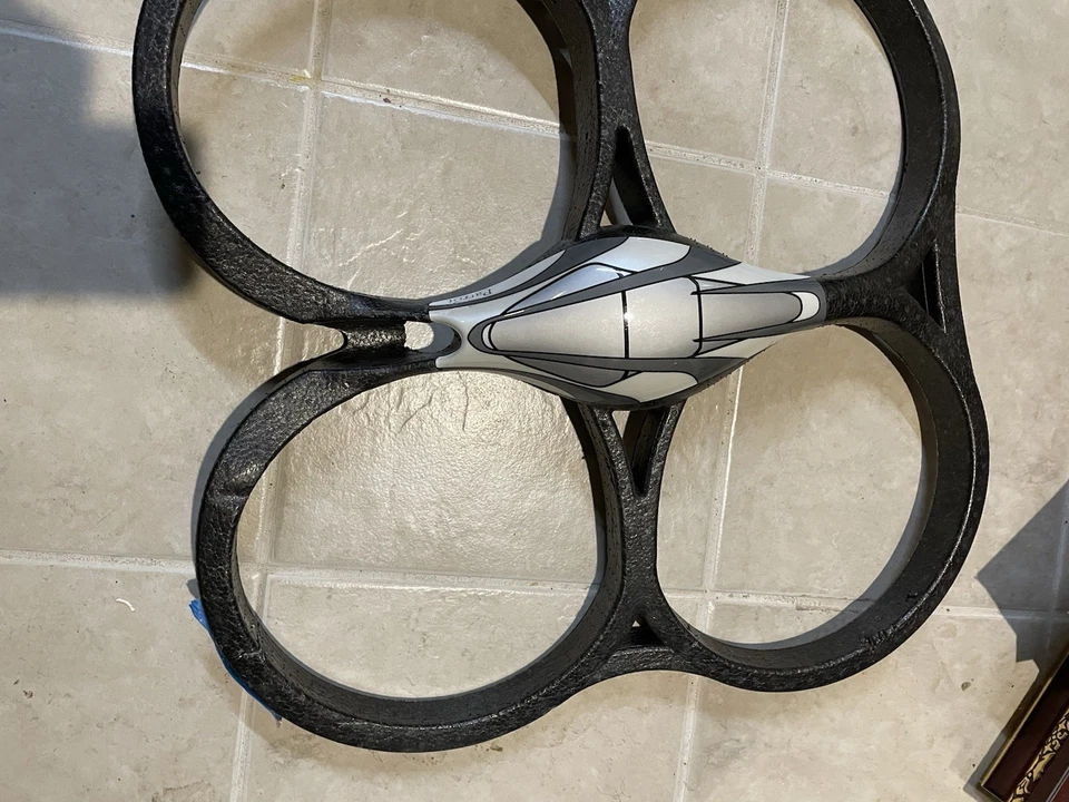 Parrot AR Drone The Flying Video Game NEEDS BATTERY - Image 3 of 4