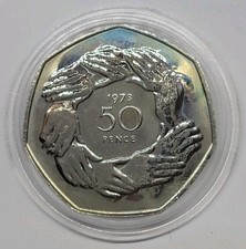 1973 Clasped Hands UK