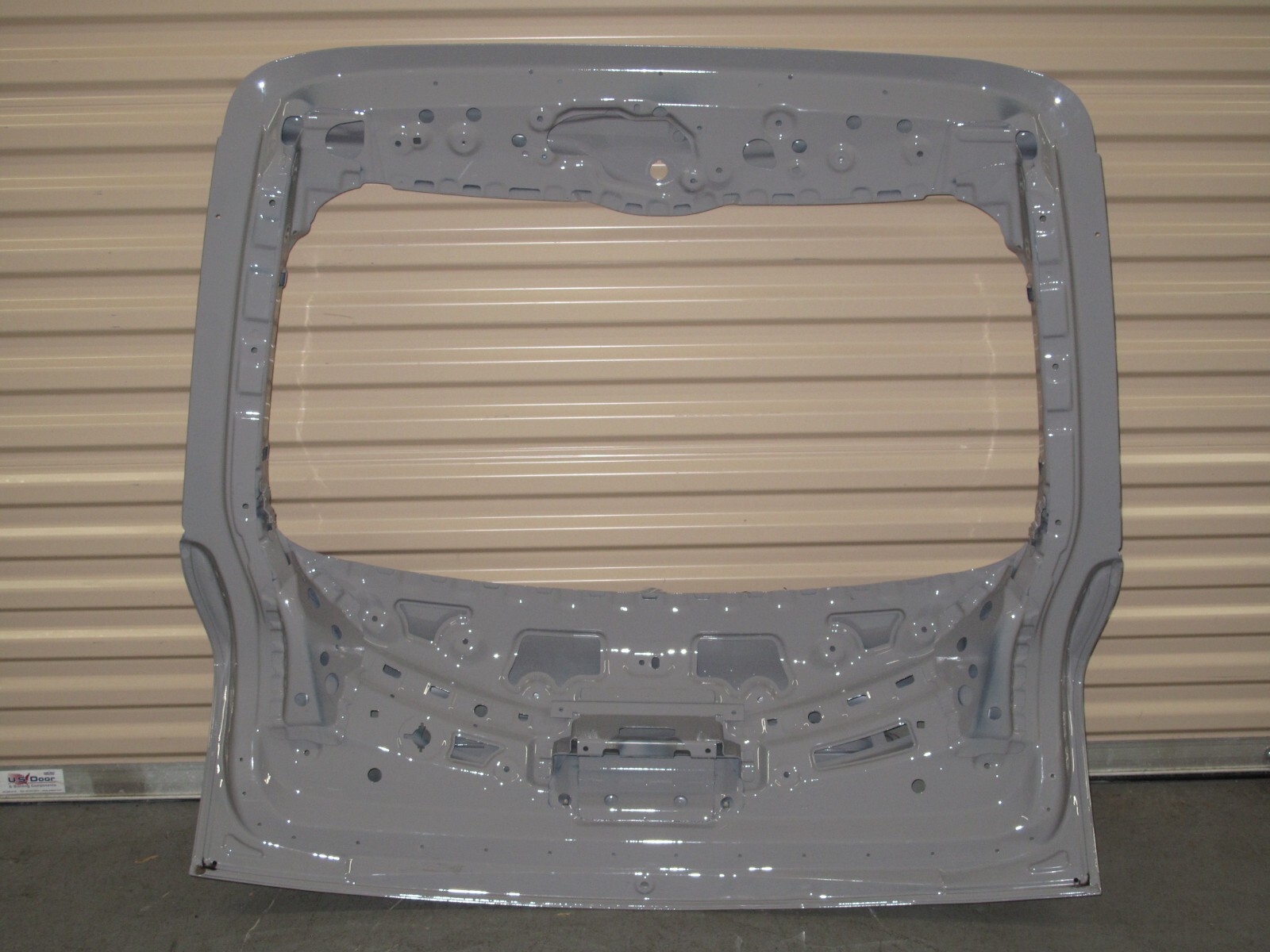 2019 2020 2021 2022 ROLLS ROYCE CULLINAN TAILGATE TRUNK LID GENUINE ORIGINAL OEM