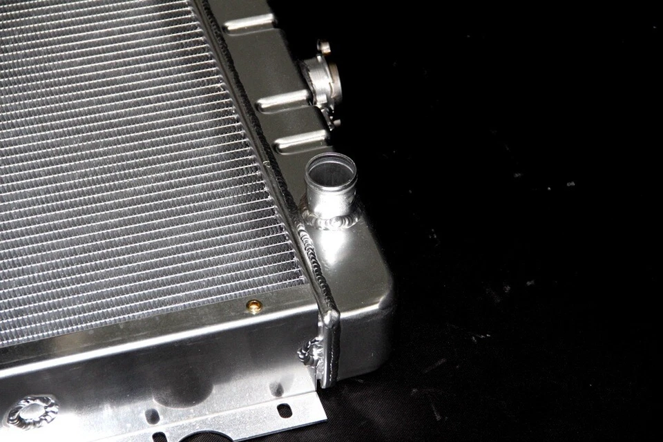 Radiador de aleación KKS para 67-73 72 Dodge Dart Plymouth Valiant Duster 3,2 3,7 6 cilindros Foto 2 de 4