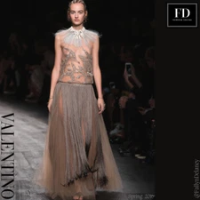 Valentino Embellished Evening Gown Spring/Summer 2016 Size 40IT