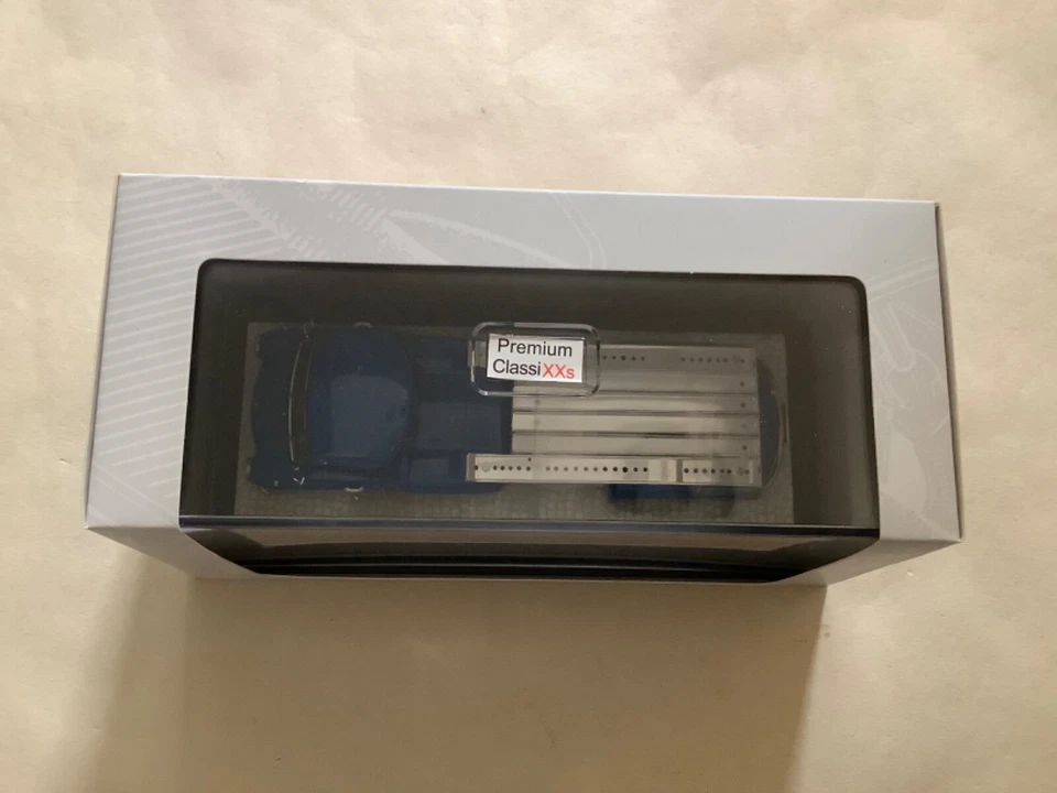 PREMIUM CLASSIXXS 1:43 MERCEDES-BENZ RENNWAGEN SCHNELLTRANSPORTER 12225 - Image 2 of 4