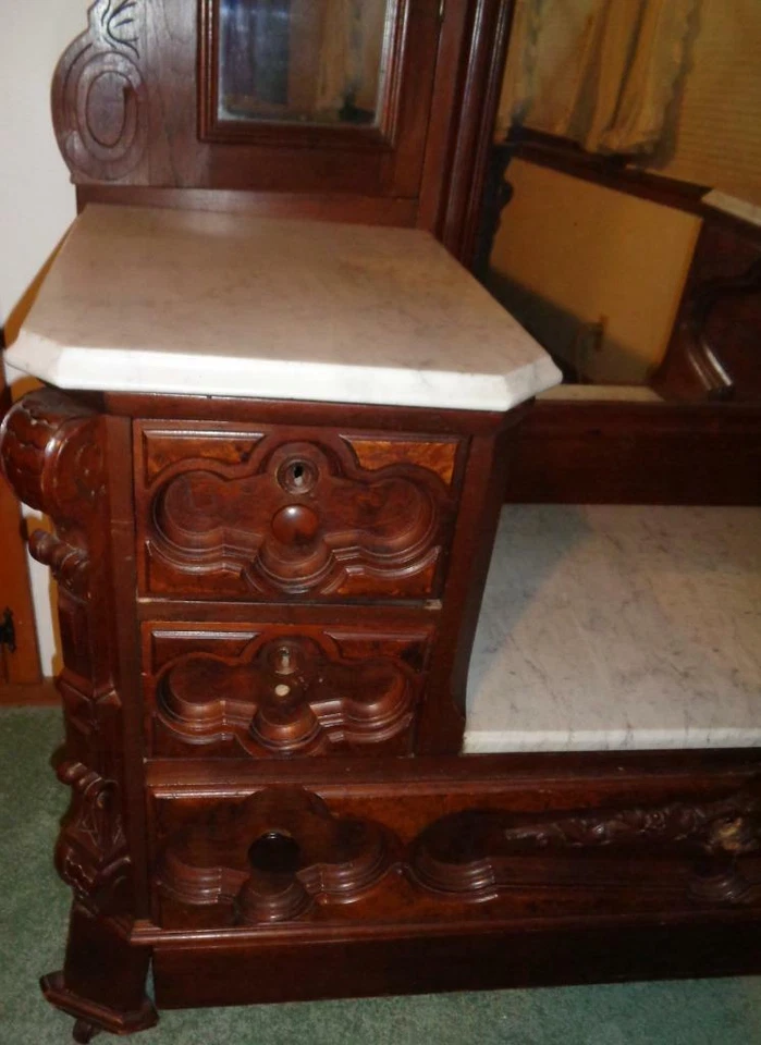 Amazing Victorian Walnut & Burled Rosewood Marble Top Vanity – TRIPLE MIRROR - Image 4 of 4