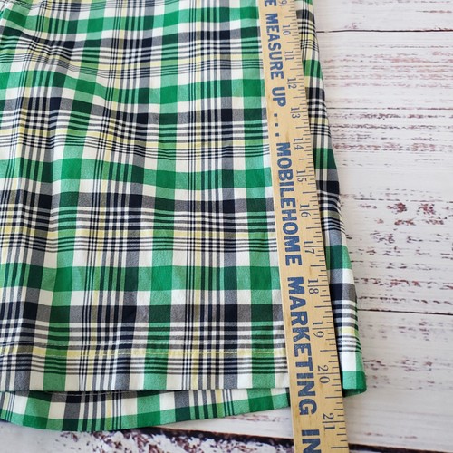 IZOD Golf Men's Golf Shorts Size 32 Green/Blue Plaid 10" Inseam Sh18 - Picture 6 of 8