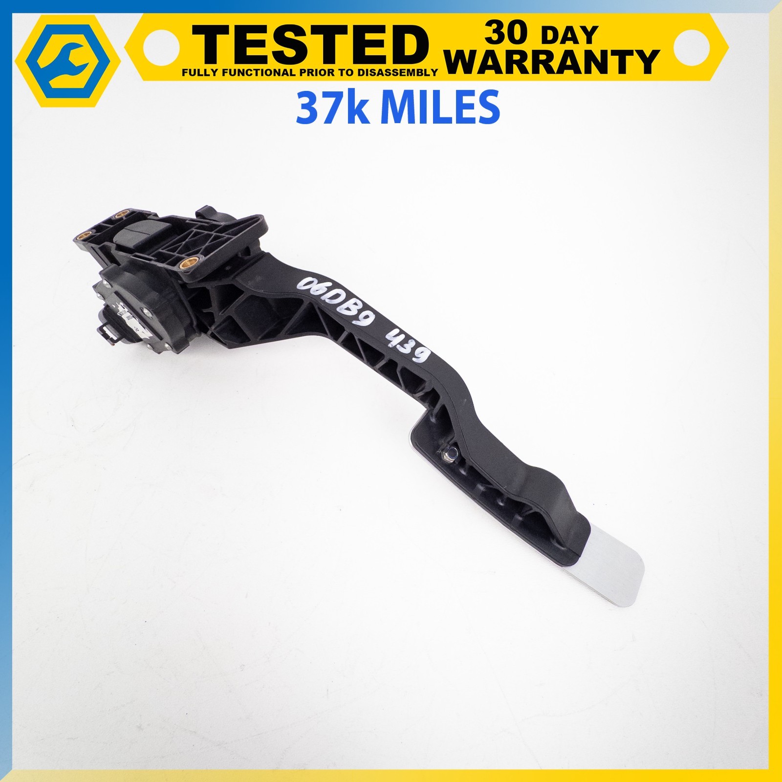 05-19 ASTON MARTIN DB9 DBS VANTAGE GAS PEDAL ACCELERATOR W/ BRAKE PEDAL PAD OEM