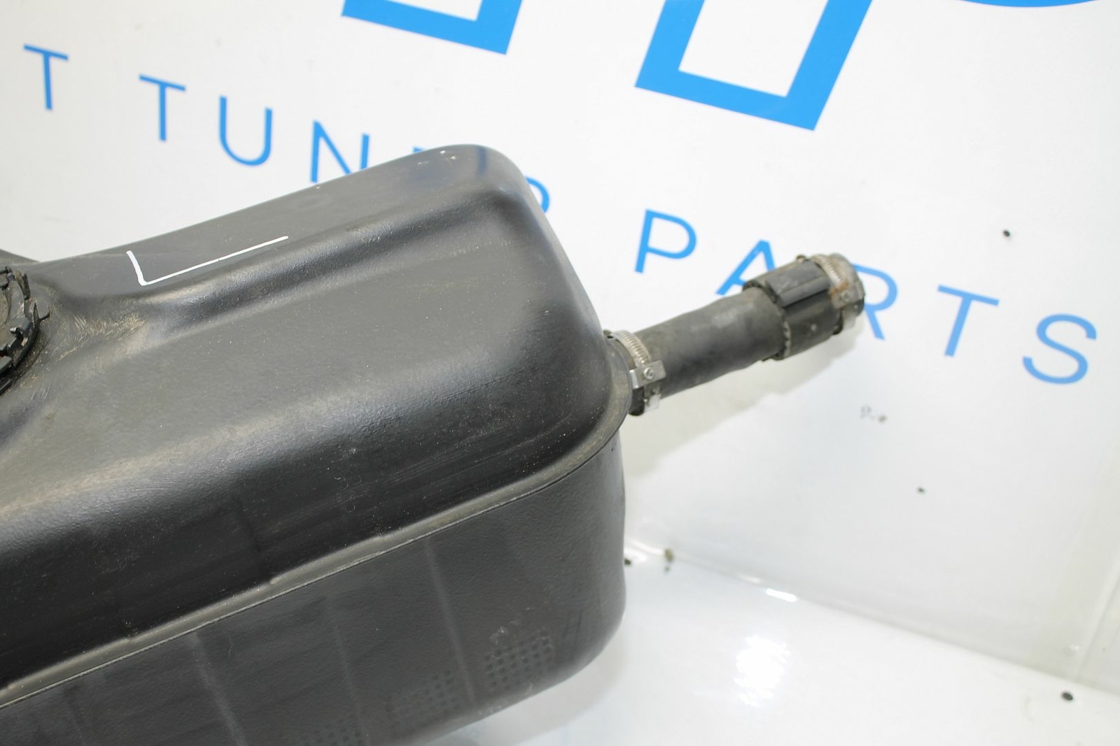 16-21 AUDI R8 V10 PLUS RH RIGHT PASSENGER GAS FUEL TANK RESERVOIR 4S8201022L 