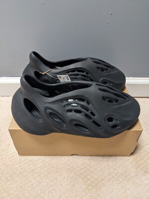 adidas Yeezy Foam RNNR Onyx HP8739 Size 11 Black Authentic