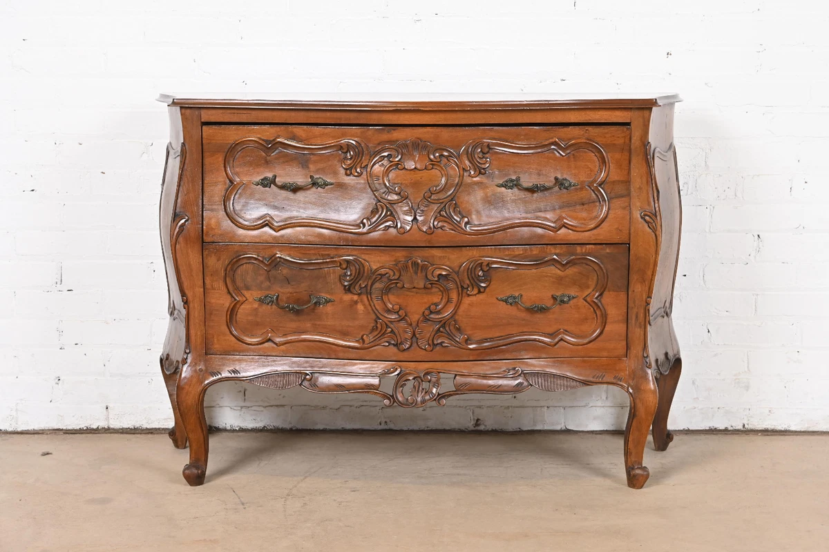 Italian Louis XV Carved Walnut Commode or Bombay Chest of Drawers 
