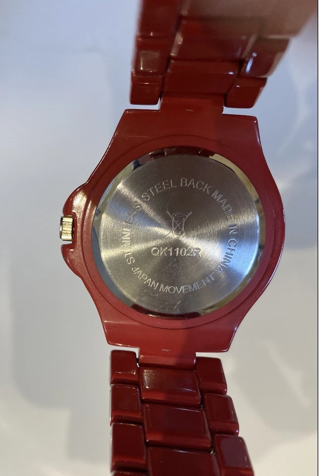 Reloj, Cristal para Dama, Chismes, Pulsera Roja con Cierre, Nuevo Sin Etiquetas, Perfecto Foto 4 de 4