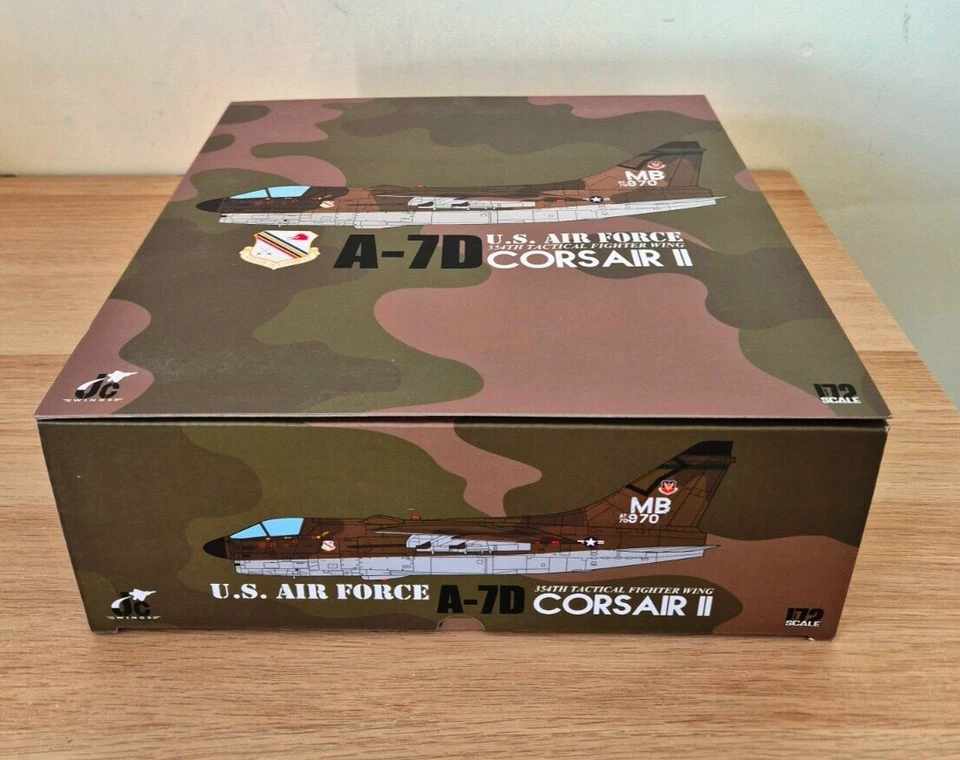 Vought A-7D Corsair II USAF 354th TFW Myrtle Beach, JC Wings 1/72 JCW-72-A7-004 - Immagine 3 di 4