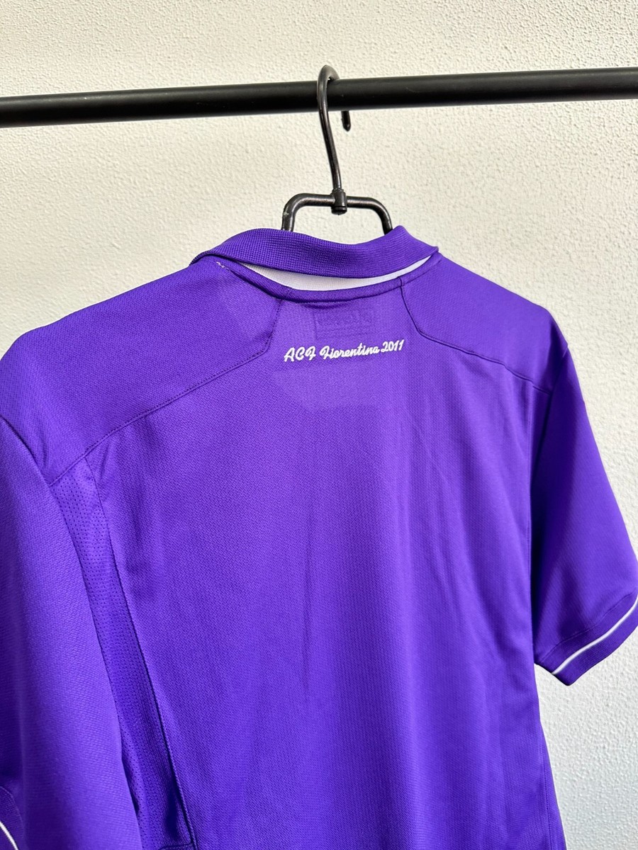 Fiorentina, la nuova maglia 2023 2024. Foto | Sky Sport