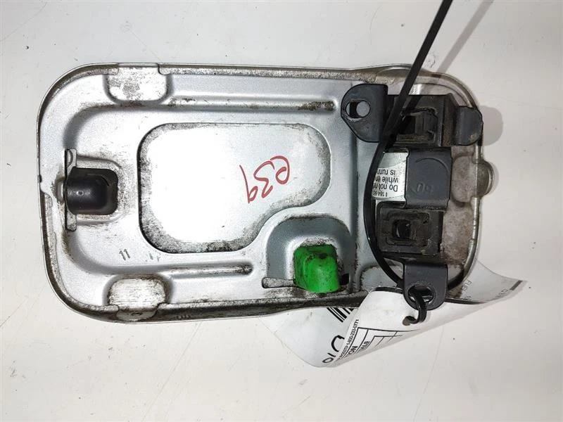 1999 BMW 540I E39 СЕРЕБРЯНАЯ ТОПЛИВНАЯ ДВЕРЬ - Изображение 2 из 4