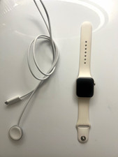 Apple Watch SE (3rd Gen) 40mm Silver Aluminium Case | GPS | 100% Battery health!