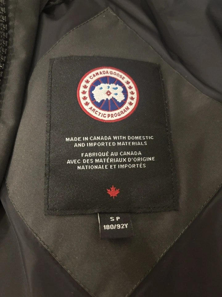 Canada Goose Macmillan Parka Black Label - Image 4 of 4