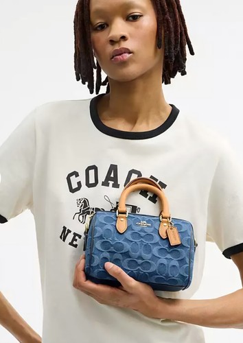 NUEVO CON ETIQUETAS COACH Mini Rowan Bandolera Firma Denim Logo Bolso de Mano CDQ36 - Imagen 5 de 9