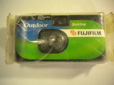 Fujifilm Quicksnap Outdoor 35mm Camera 15 Exposures Exp 2007-11 Use Or Prop
