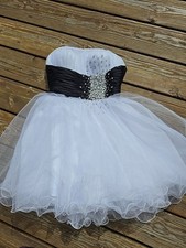 Sherri Hill prom Dress Size 4